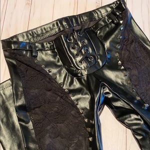 Skinny fake leather pants